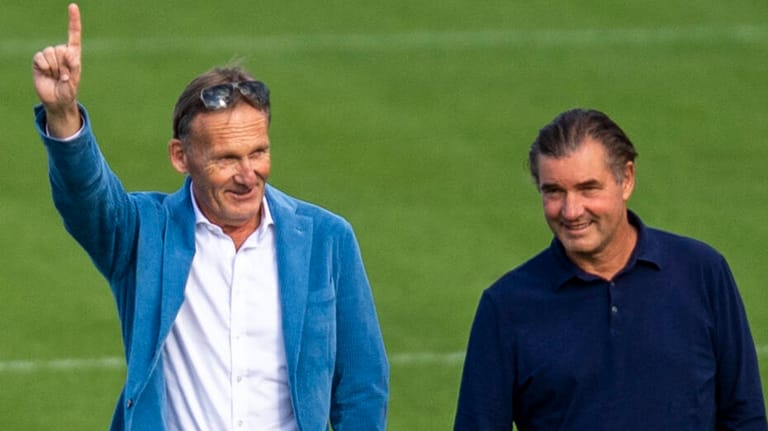 Hans-Joachim Watzke und Michael Zorc (v.l.): Die beiden BVB-Bosse arbeiten am neuen Dortmunder Kader.
