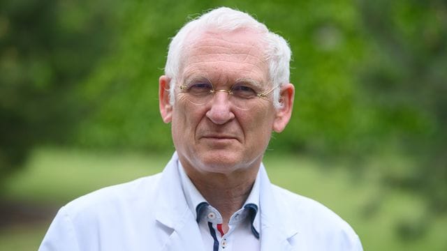 Sachsens KV-Chef Klaus Heckemann: Er kritisiert die bisherige Impfkampagne als "oberlehrerhaft".