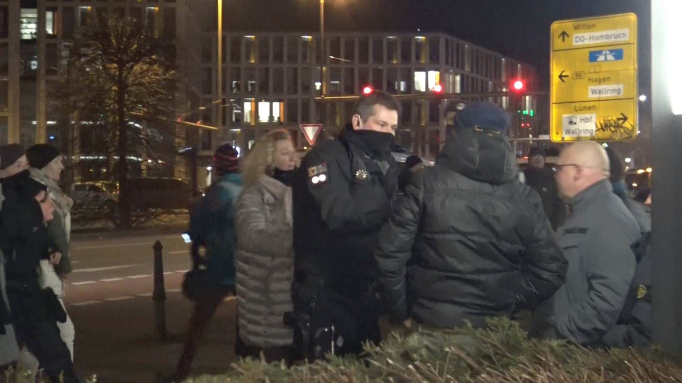 Kontrolle in Dortmund: 22 Personen wurden am Abend vorübergehend festgesetzt.