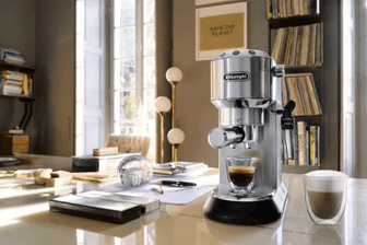 Kaffee wie in Italien gelingt Ihnen mit der Siebträgermaschine von De'Longhi, die Sie heute zum Rekordpreis erhalten.