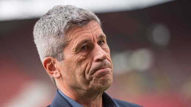 Markus Merk trat beim FCK mit sofortiger Wirkung von allen Ämtern zurück. Markus Merk trat beim FCK mit sofortiger Wirkung von allen Ämtern zurück.