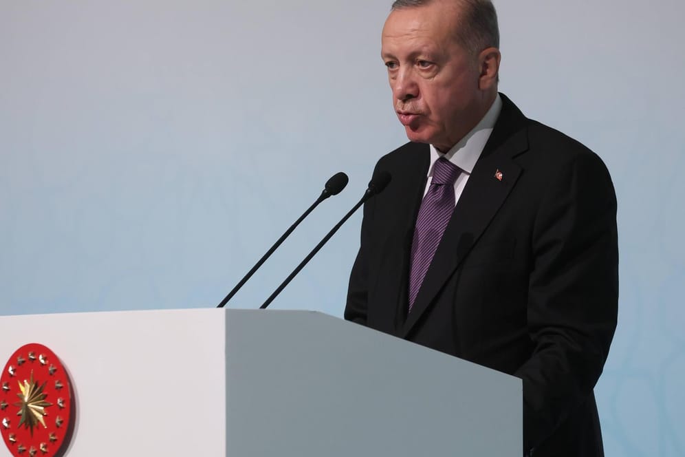 Der türkische Präsident Recep Tayyip Erdogan (Symbolbild): Die Währung erholt sich nach etlichen Tiefständen wieder.
