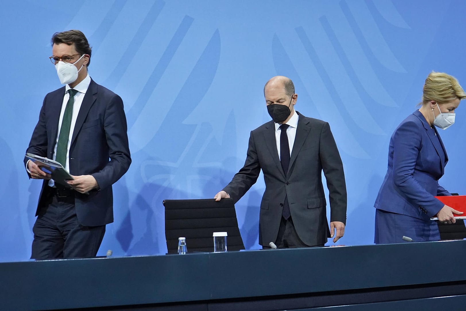 Hendrik Wüst, Olaf Scholz und Franziska Giffey: Sie stellten am Dienstag die Ergebnisse der Bund-Länder-Beratungen vor.