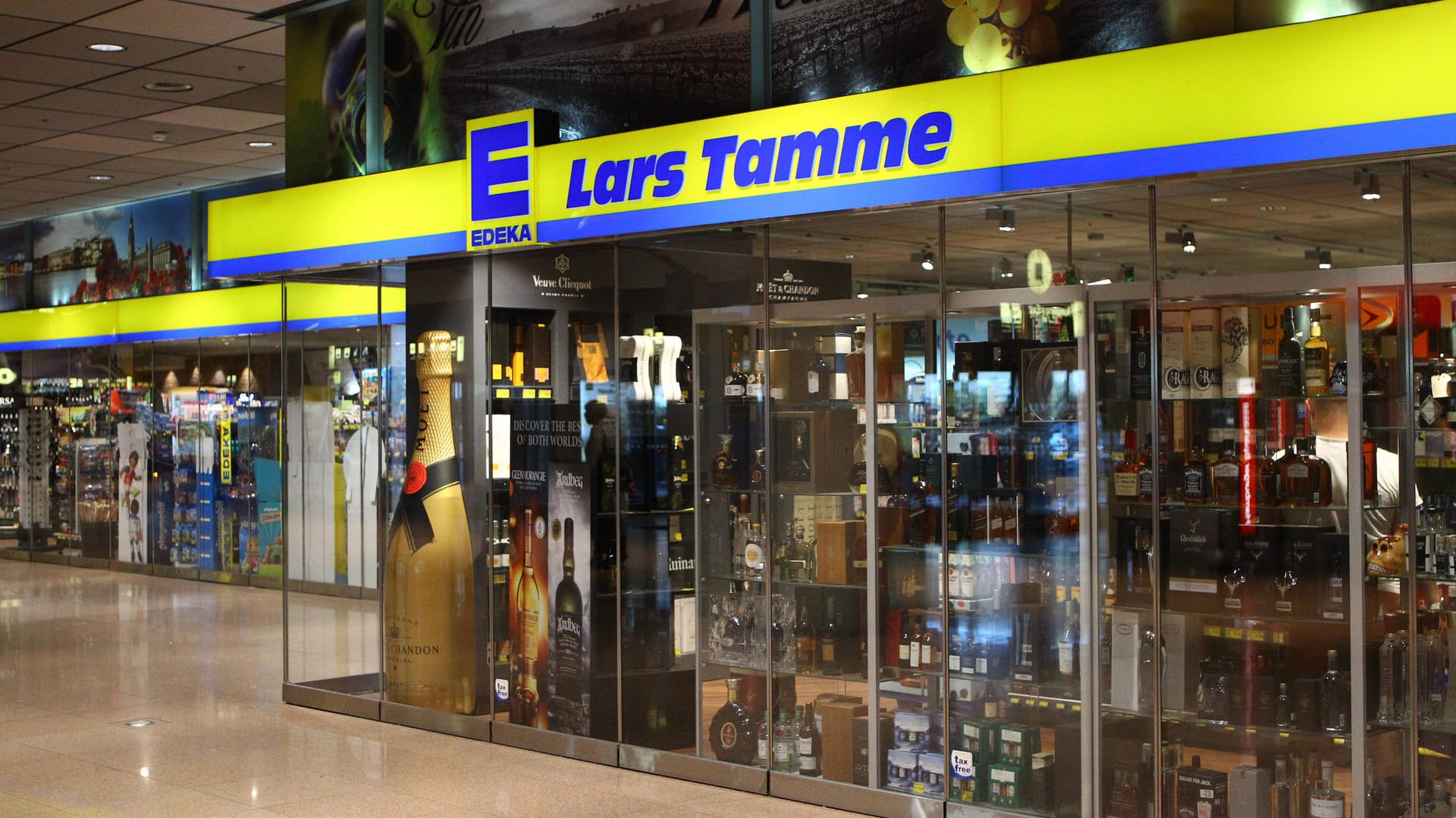 Der Edeka-Markt Lars Tamme am Hamburger Flughafen.