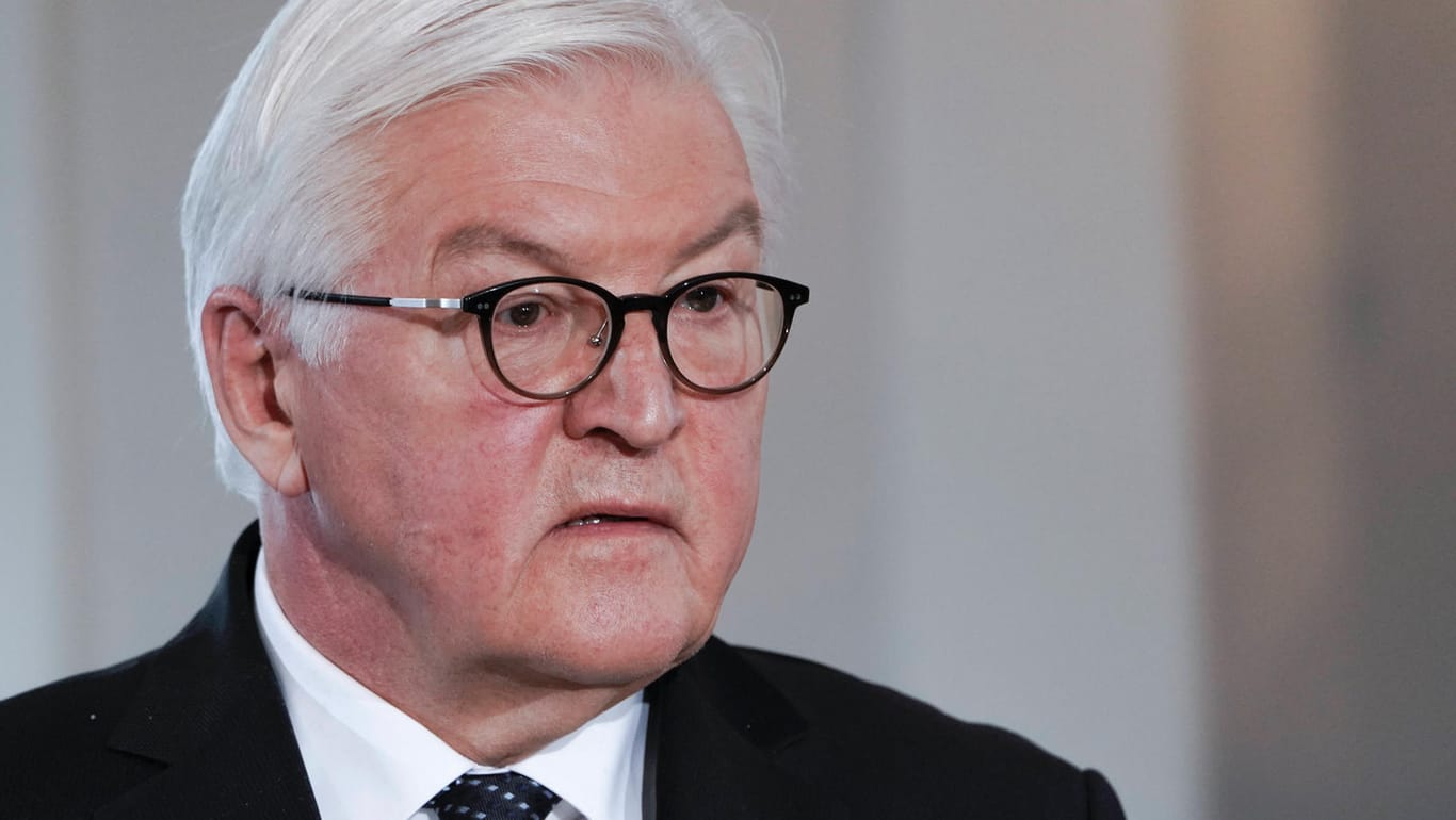 Frank-Walter Steinmeier: Der Bundespräsident hat ein Gesetz bewilligt, das noch von der vorherigen Regierung beschlossen wurde.