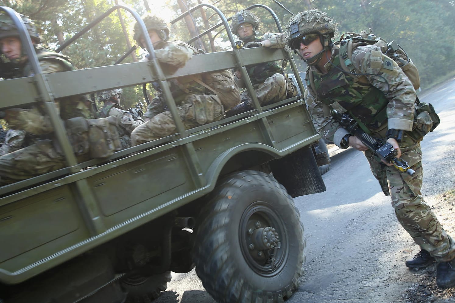 Nato-Soldaten bei einer Übung in der Ukraine: Die Einsatzbereitschaft der schnellen Eingreiftruppe des Militärbündnisses ist offenbar erhöht worden.