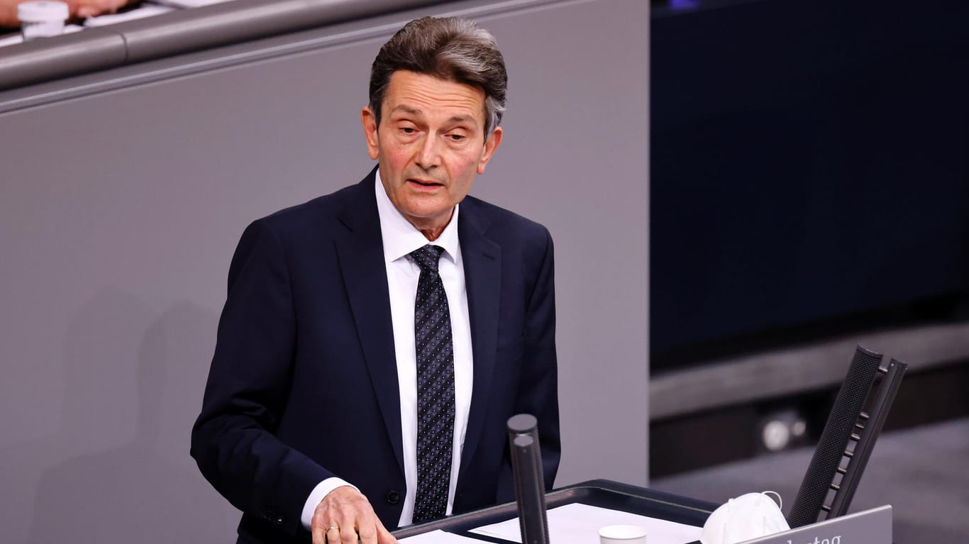 Rolf Mützenich: Der SPD-Fraktionschef macht Wieler und Kubicki mit verantwortlich dafür, dass die Menschen in Deutschland verunsichert sind.