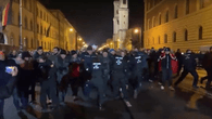 Protesten gegen Corona-Maßnahmen in München eskalieren