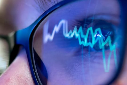 Mit einem ETF allein nur auf einen Weltindex zu setzen, ist manchen Anlegern zu langweilig. Mit einem ETF allein nur auf einen Weltindex zu setzen, ist manchen Anlegern zu langweilig.