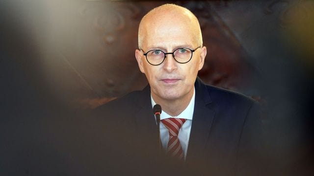 Hamburgs Bürgermeister Peter Tschentscher Hamburgs Bürgermeister Peter Tschentscher