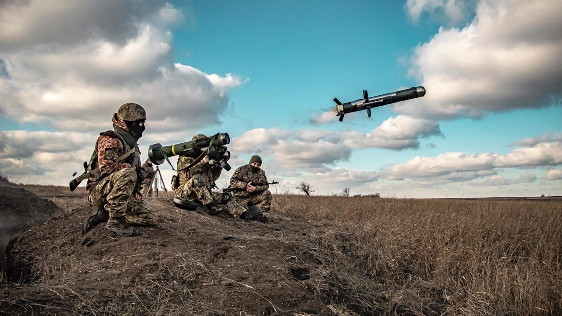 Ukraine-Konflikt: Ukrainische Soldaten trainieren bei einer Militärübung in der Region Donezk mit Panzerabwehrraketen.