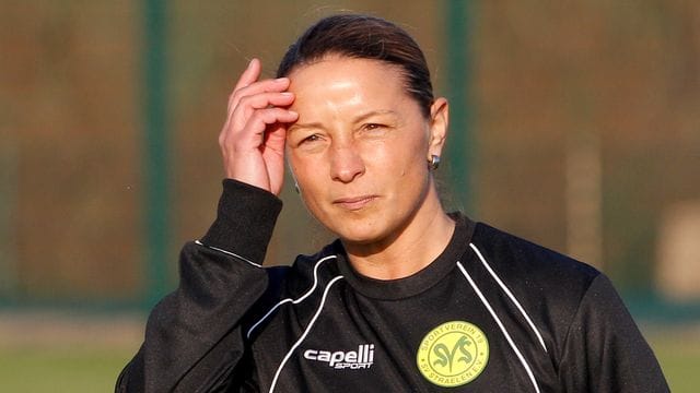 Will wieder ein Männer-Team trainieren: Inka Grings.