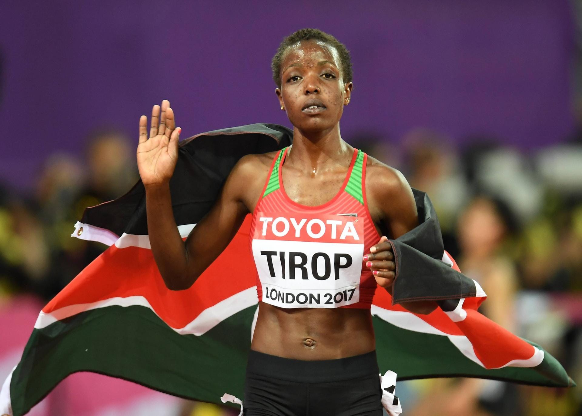 13. Oktober: Trauer um Langstreckenläuferin Agnes Jebet Tirop: Die Kenianerin wird tot in ihrem Haus in Iten aufgefunden. Erste Hinweise deuten demnach daraufhin, dass die 25 Jahre alte WM-Dritte von 2017 und 2019 über 10.000 m von ihrem Ehemann erstochen wurde.