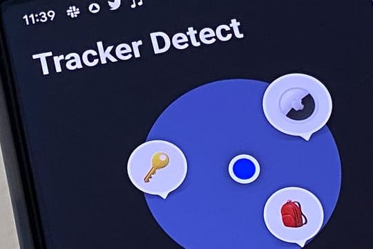 Auch ohne iPhone eine Chance, Apples Airtags in der Umgebung aufzupüren: Die Tracker-Detect-App für Android-Smartphones.