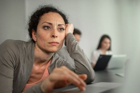 Dem Motivationsloch nach dem Urlaub, auch Post-Holiday-Syndrom genannt, lässt sich vorbeugen.