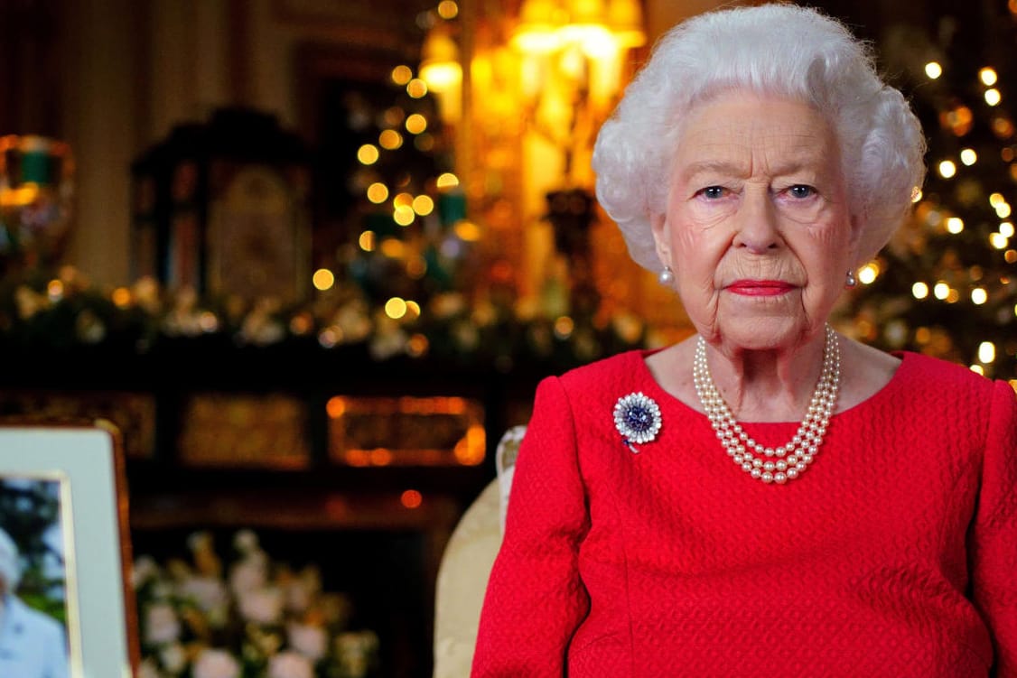 Queen Elizabeth II.: Ein Eindringling hatte es auf sie abgesehen.