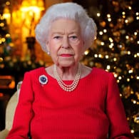 Queen Elizabeth II.: Ein Eindringling hatte es auf sie abgesehen.