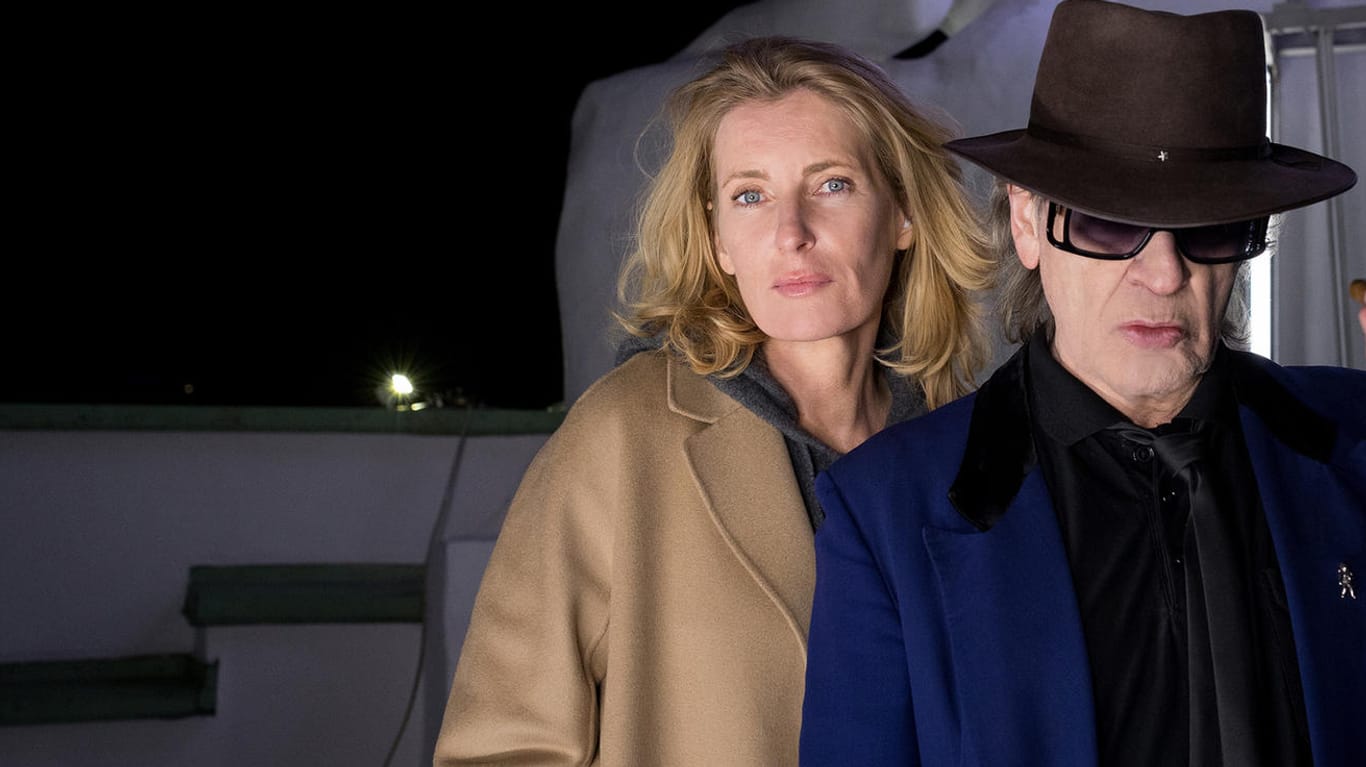 "Tatort: Alles kommt zurück": Charlotte Lindholm (Maria Furtwängler) und Udo Lindenberg im Fall, der in Hamburg spielt.