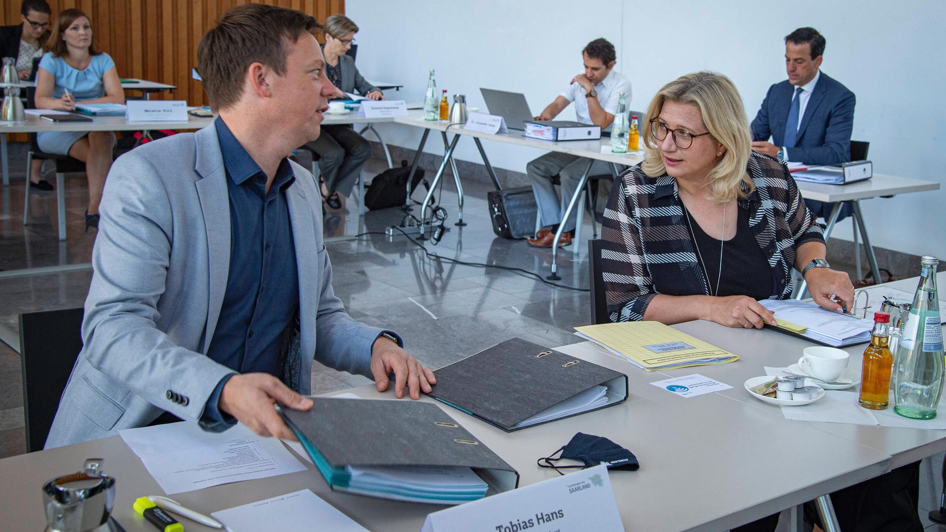Tobias Hans und Anke Rehlinger: Beide sitzen gemeinsam in der Landesregierung des Saarlandes, treten aber gegeneinander bei der Landtagswahl an. (Archivfoto)