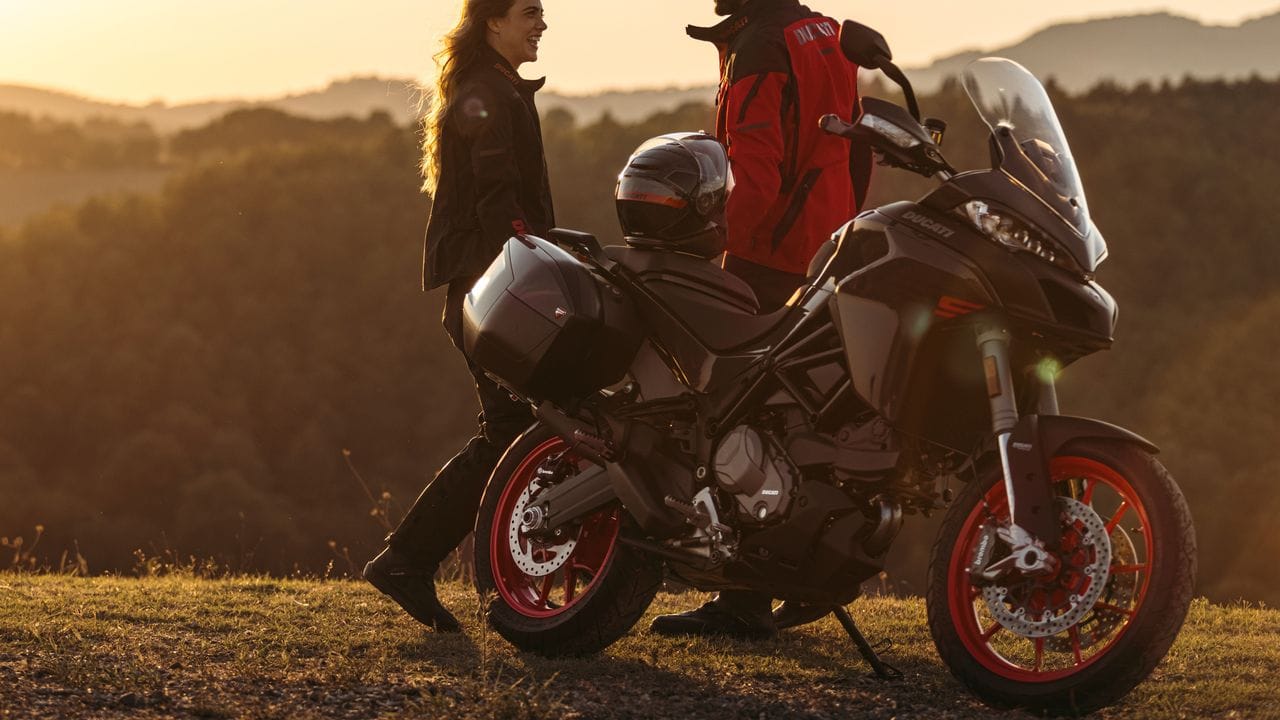 Flexible Modelle: Allrounder wie die Ducati Multistrada V2S wollen sich für möglichst viele Gelegenheiten – von Alltag bis Reise – anbieten.