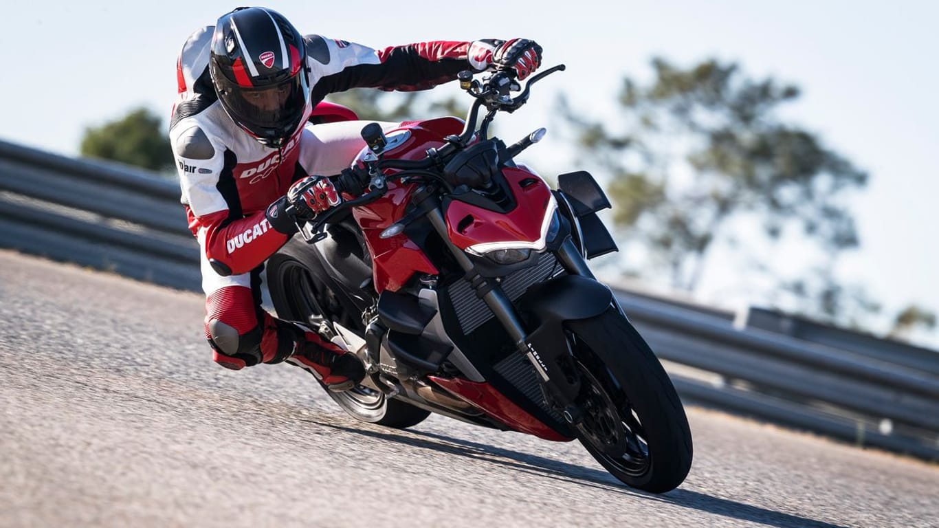 Motorsport-Flair: Die Ducati Streetfighter V2 mit 153 PS.