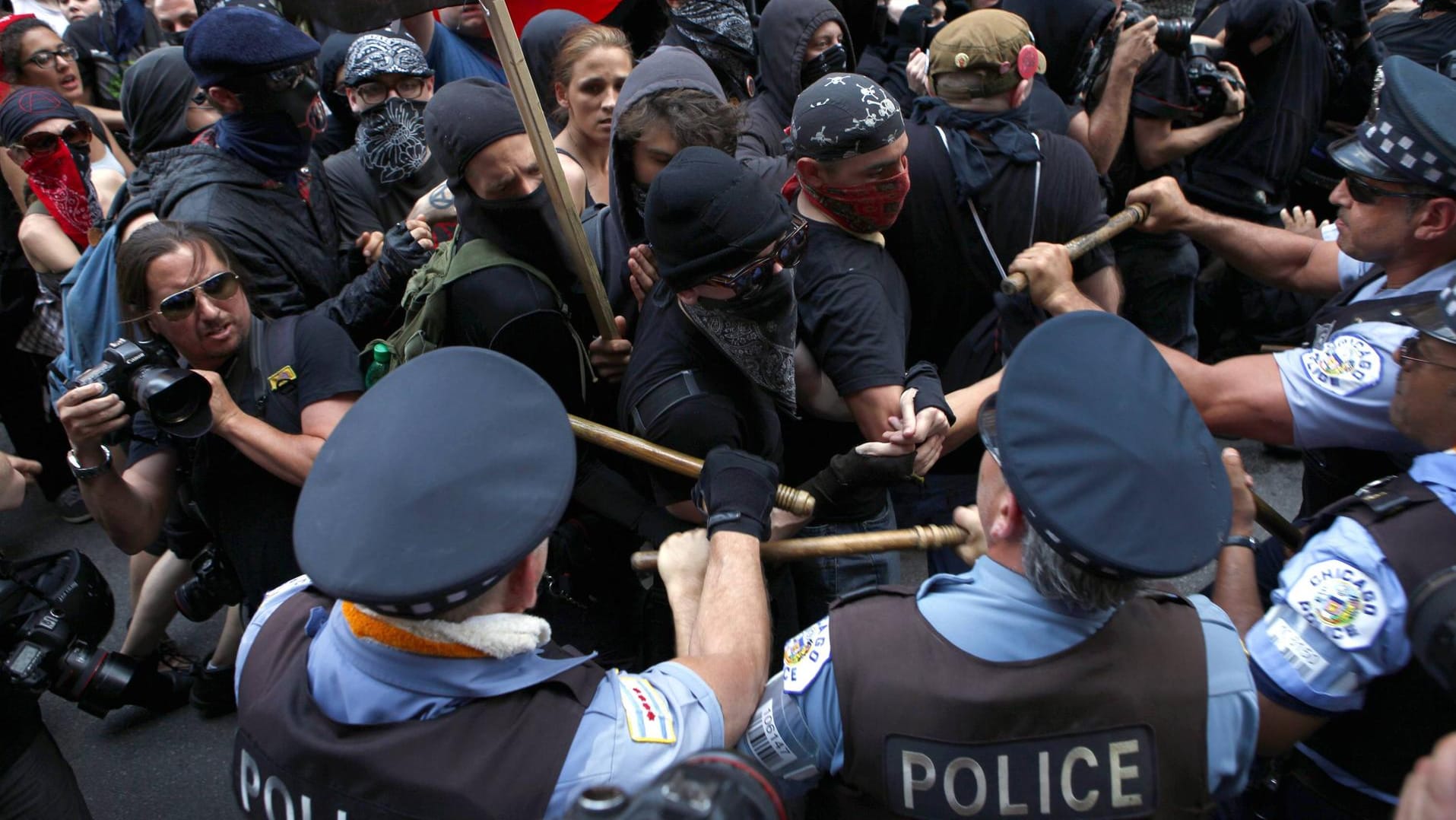 Demonstration gegen Polizeigewalt in Chicago: "Misstrauen gegenüber der Polizei und dem Rechtssystem führt dazu, dass Menschen Selbstjustiz üben".