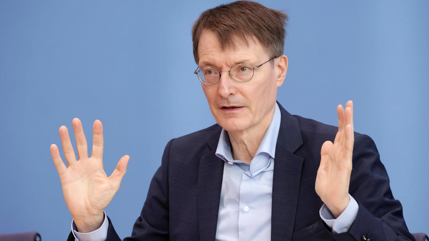 Karl Lauterbach: Die Omikron-Dynamik bereitet dem Gesundheitsminister große Sorge.