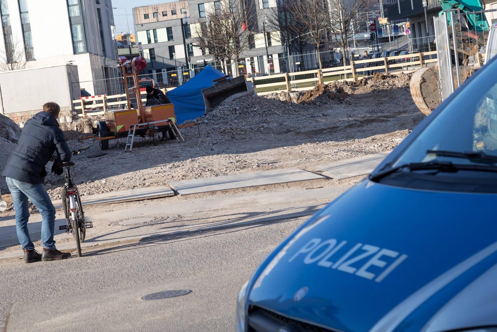 Fund einer Weltkriegsbombe am 22.02.2018 nahe der Messe in Frankfurt. (Archivbild) Bei der Entschärfung mussten rund 8000 Menschen evakuiert werden.