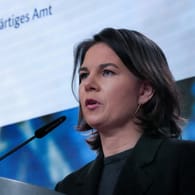 Außenministerin Annalena Baerbock: Ein Importverbot müsse auch für ausländische Firmen gelten.