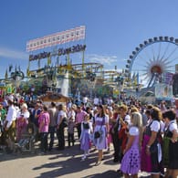 Oktoberfest in München (Archivbild): Aus dem Oktoberfest könnte 2022 ein Juli- oder Augustfest werden.