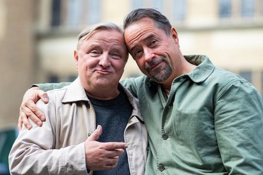 Beim Publikum äußerst beliebt: die "Tatort"-Kommissare Jan Josef Liefers (r) als Prof.