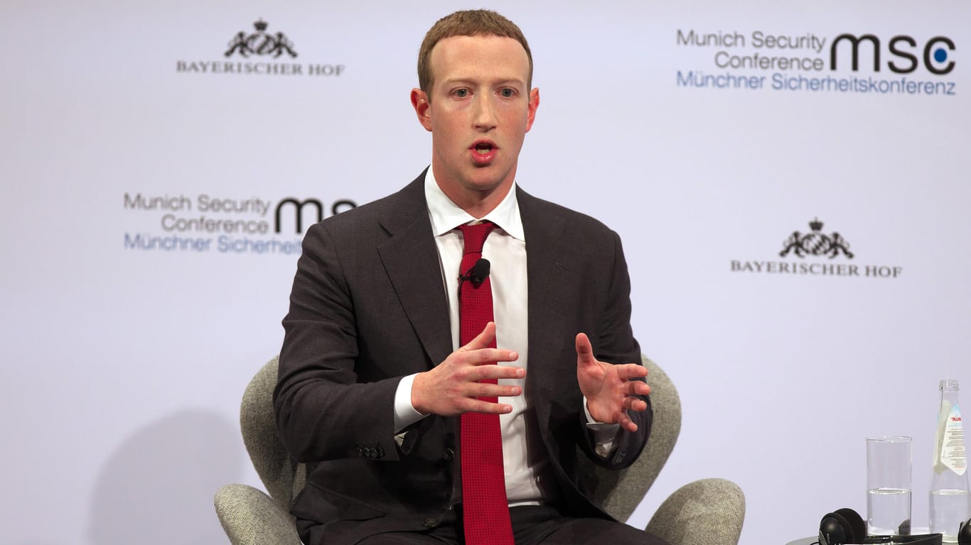 Mark Zuckerberg auf der Münchner Sicherheitskonferenz (Archivbild): Der Facebook-Gründer vergrößert sein Anwesen auf Hawaii.