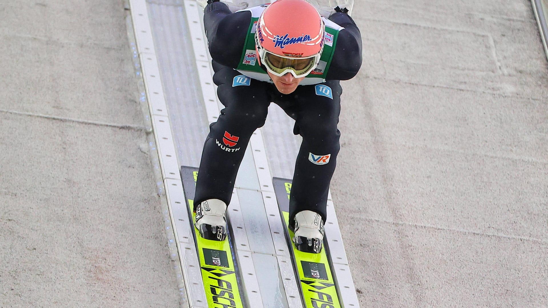 Severin Freund in Oberstdorf: Der DSV-Adler schied nach dem ersten Durchgang aus.