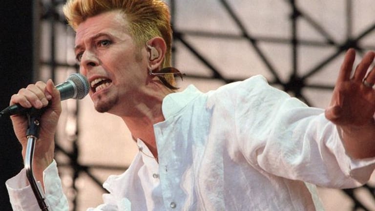 Der britische Musiker David Bowie (1997).