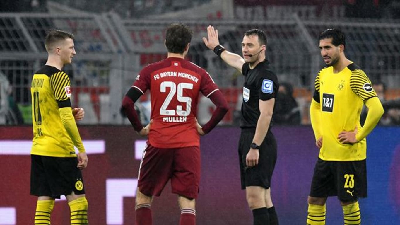 Schiedsrichter Felix Zwayer wird vorerst keine Spiele von Borussia Dortmunds leiten.