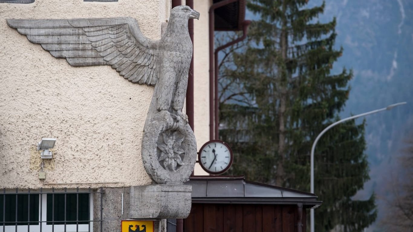 Hochstaufen-Kaserne in Bad Reichenhall: Hier ist der Gebirgsjäger stationiert, der mit Drohungen die Bundeswehr alarmiert.