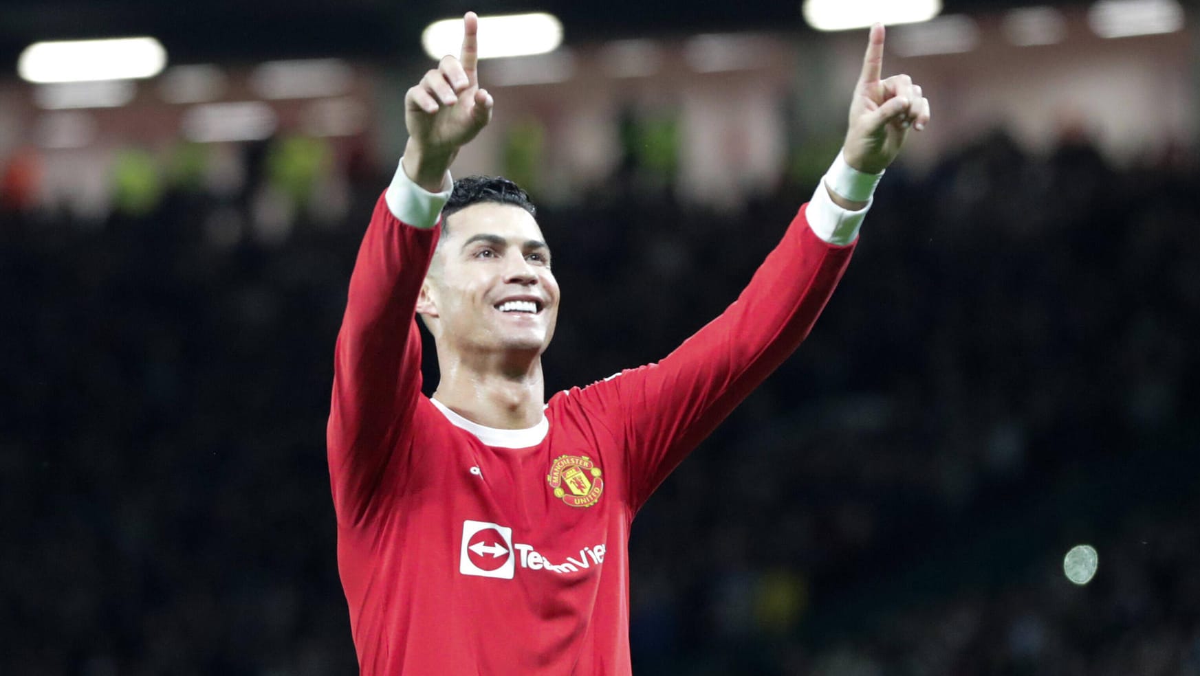 Mal wieder erfolgreich: Cristiano Ronaldo feiert sein Tor gegen Burnley. Mal wieder erfolgreich: Cristiano Ronaldo feiert sein Tor gegen Burnley.