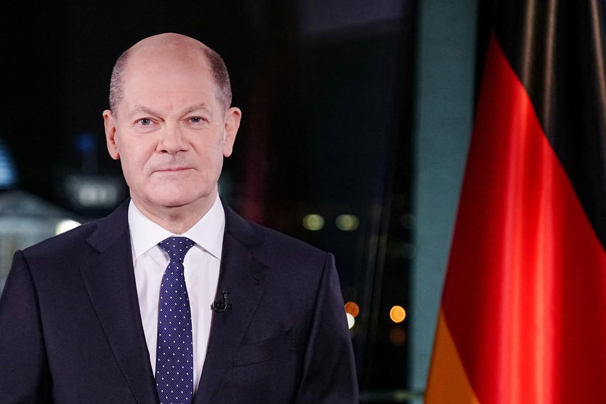 Olaf Scholz bei der Aufnahme der Neujahrsansprache: Der Bundeskanzler bedankte sich bei den Corona-Helfern.