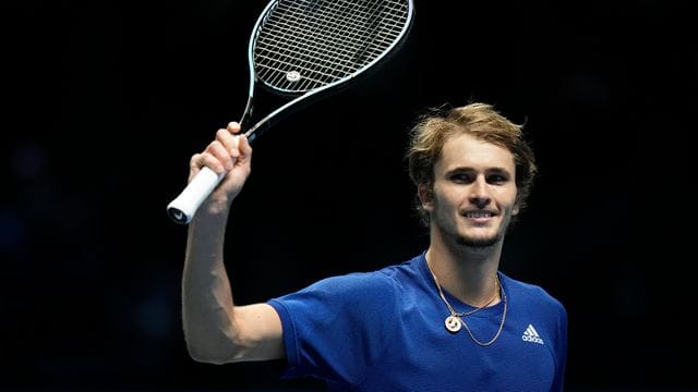 Alexander Zverev peilt 2022 seinen ersten Triumph bei einem Grand-Slam-Turnier an. Alexander Zverev peilt 2022 seinen ersten Triumph bei einem Grand-Slam-Turnier an.