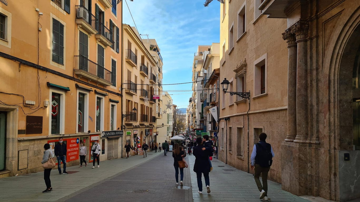Mallorca: In Spanien ist die Inzidenz auf einen Höchstwert gestiegen.