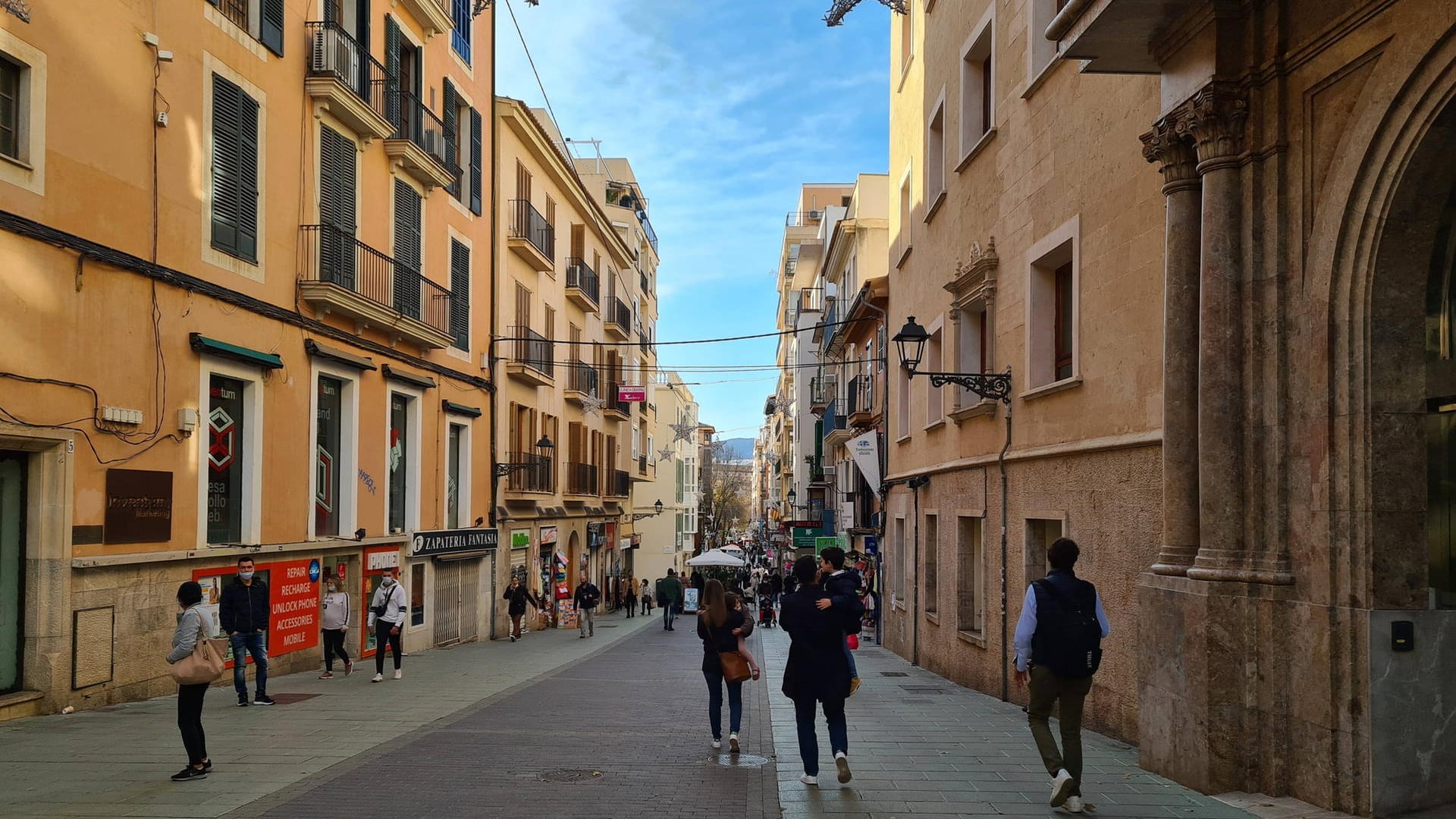 Mallorca: In Spanien ist die Inzidenz auf einen Höchstwert gestiegen. Mallorca: In Spanien ist die Inzidenz auf einen Höchstwert gestiegen.
