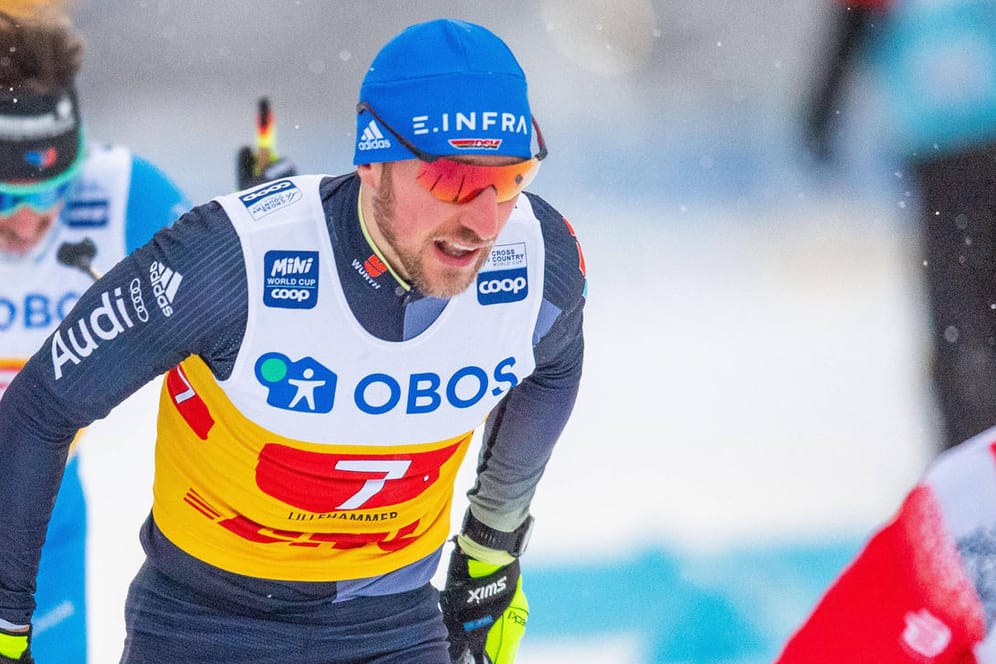 Jonas Dobler: Der deutsche Langlauf-Routinier musste das Rennen in Oberstdorf wegen Herzproblemen vorzeitig abbrechen.