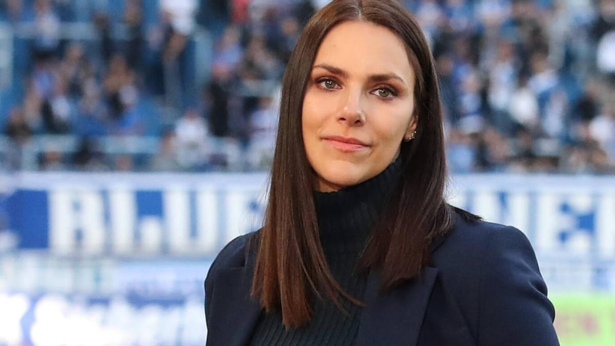 Sportschau"-Moderatorin Esther Sedlaczek ist wieder Mutter geworden