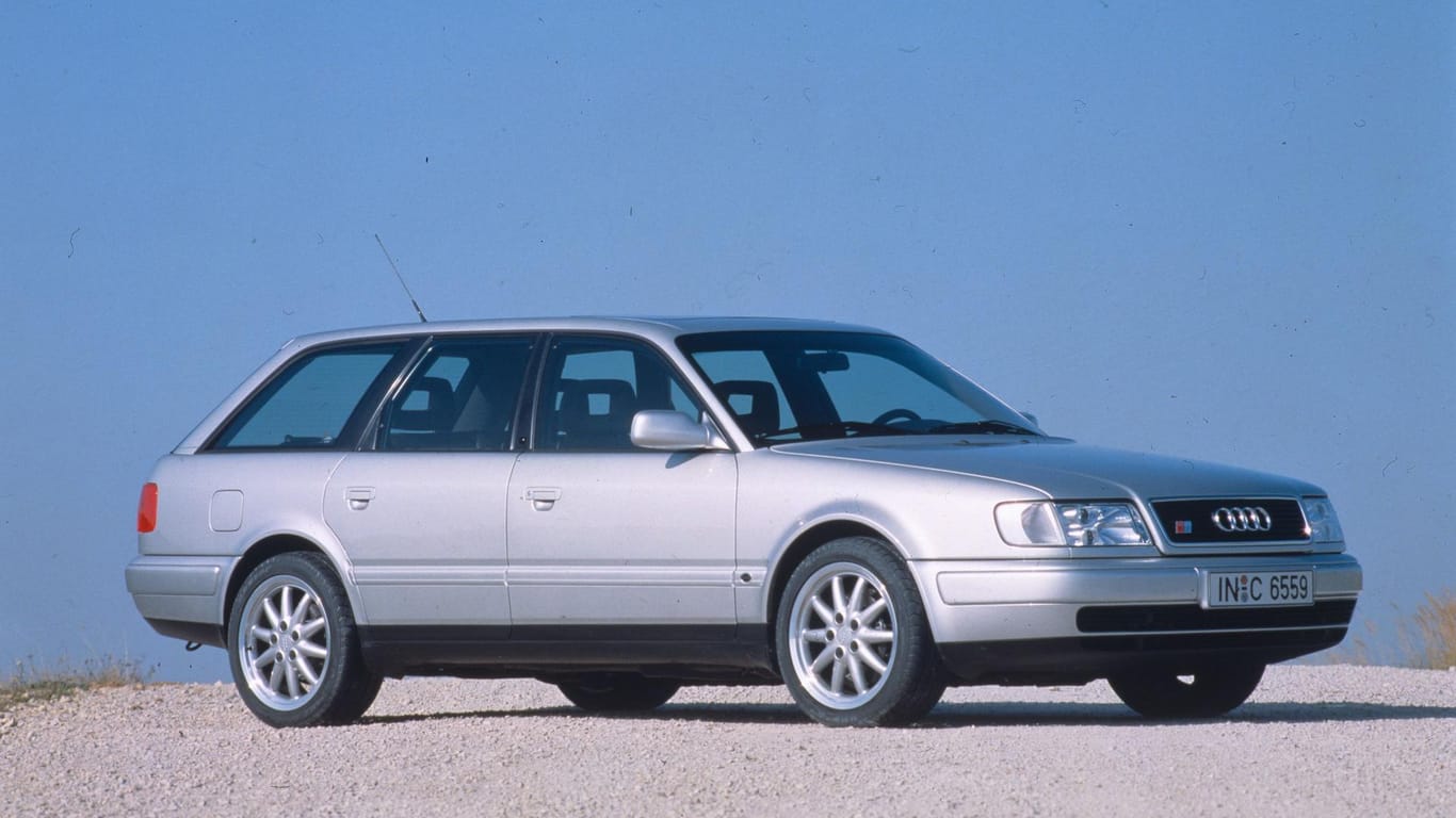 Der Audi S4 V8 Quattro wurde bis 1994 gebaut.