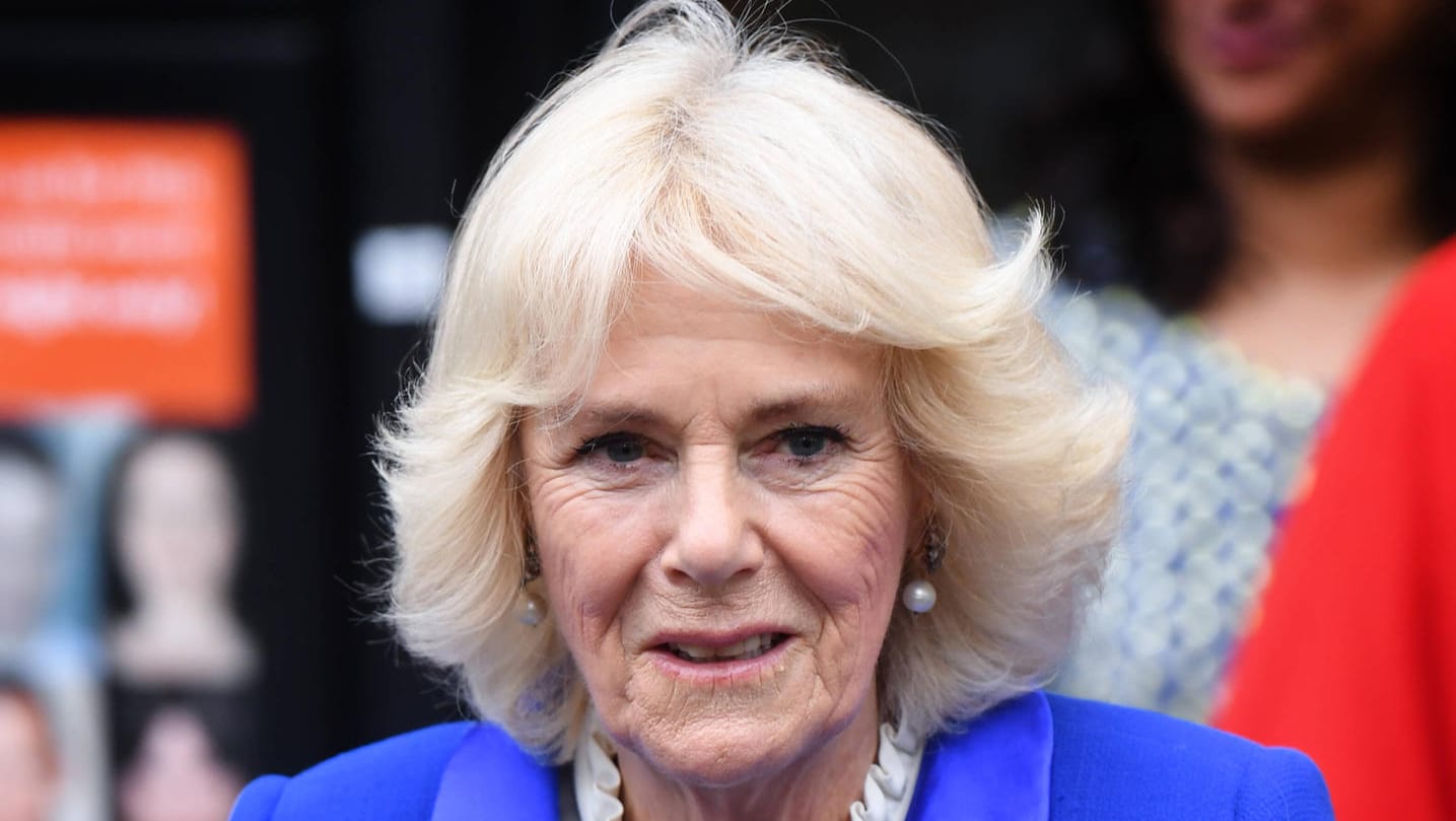 Die Duchess of Cornwall nach einem Theaterbesuch: Camilla wurde jetzt von der Queen ausgezeichnet.