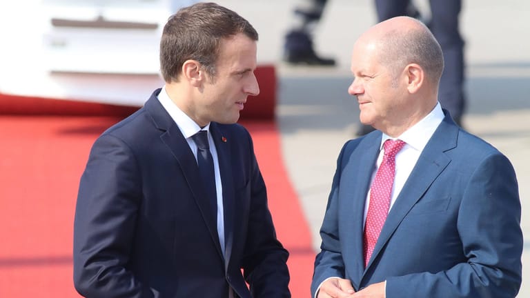Emmanuel Macron und Olaf Scholz: Während Frankreichs Präsident auf Atomenergie setzt, hat die Bundesregierung ihren Ausstieg beschlossen. (Archivfoto)