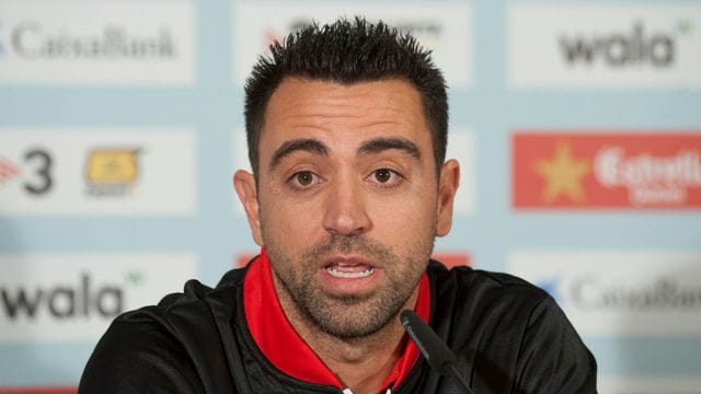 Der ehemalige Weltklasse-Mittelfeldspieler und aktuelle Cheftrainer des FC Barcelona: Xavi Hernández.