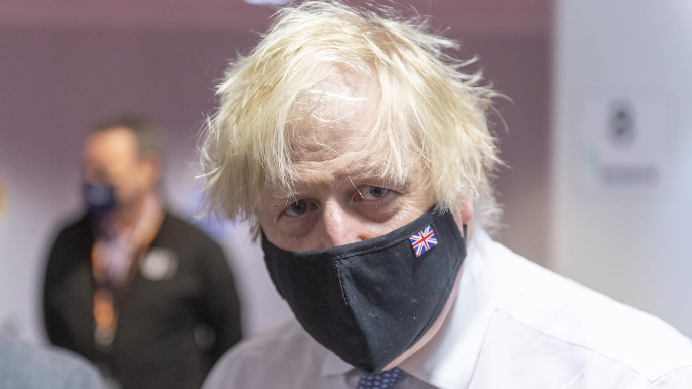 Boris Johnson, Premierminister von Großbritannien, mit Maske: "Lernen mit dem Virus zu leben".