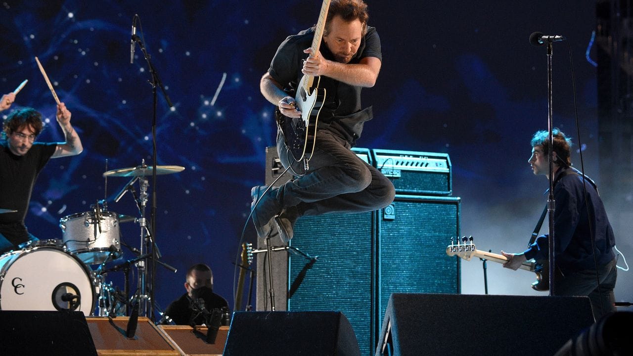 Sportlicher Typ: Eddie Vedder (m.