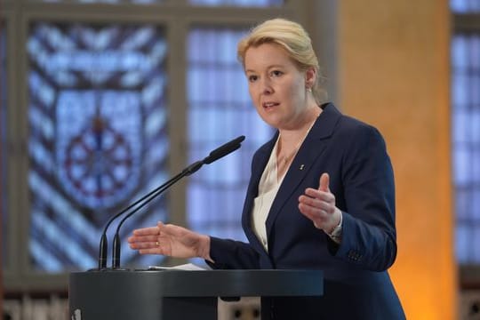 Franziska Giffey möchte die Quarantäne-Zeit noch nicht verkürzen.